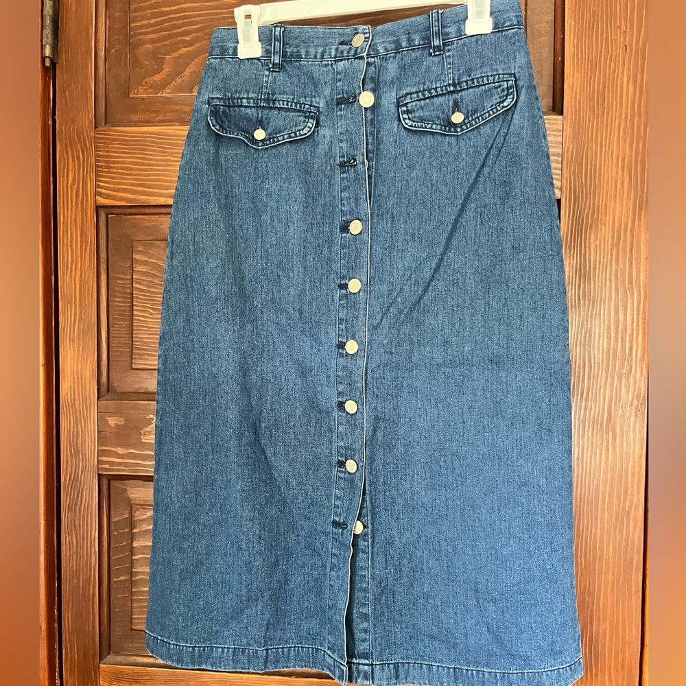 Classic vintage Y2K Blue Denim Button-Front Midi Skirt size 10 petite